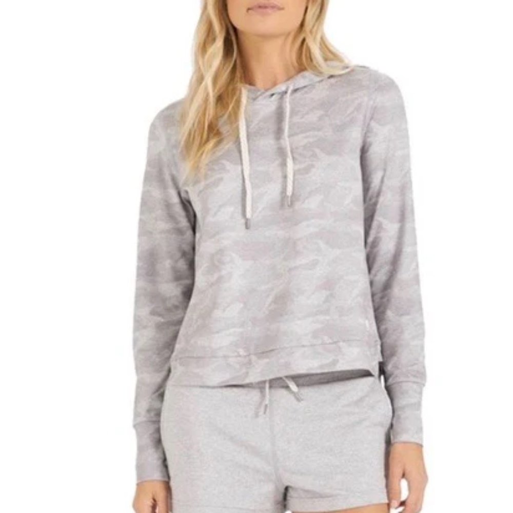 VUORI HALO ESENTIAL HOODIE